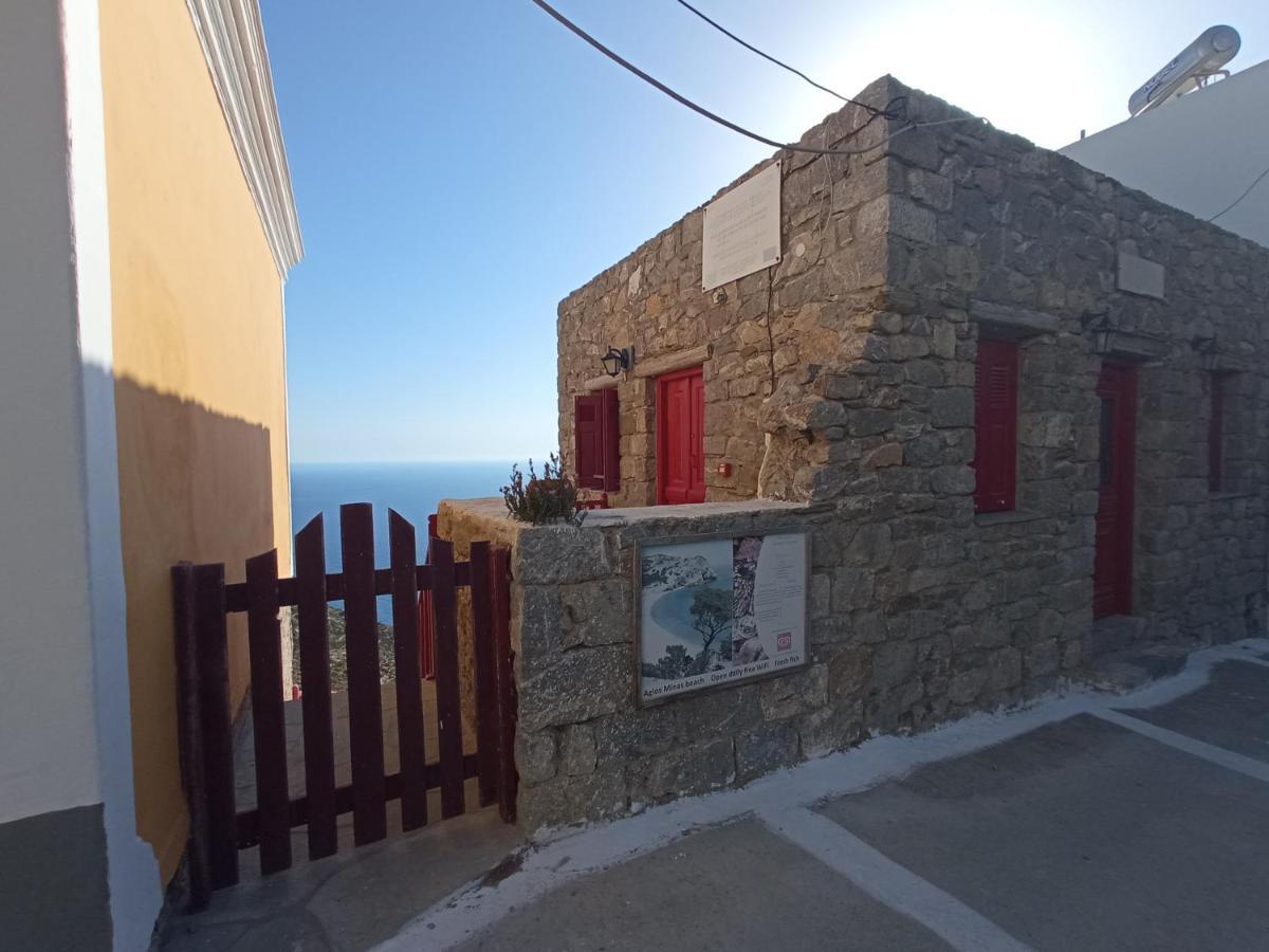 Anemos Guest House Karpathos Olympos  ภายนอก รูปภาพ