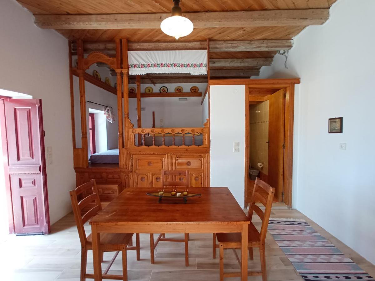 Anemos Guest House Karpathos Olympos  ภายนอก รูปภาพ