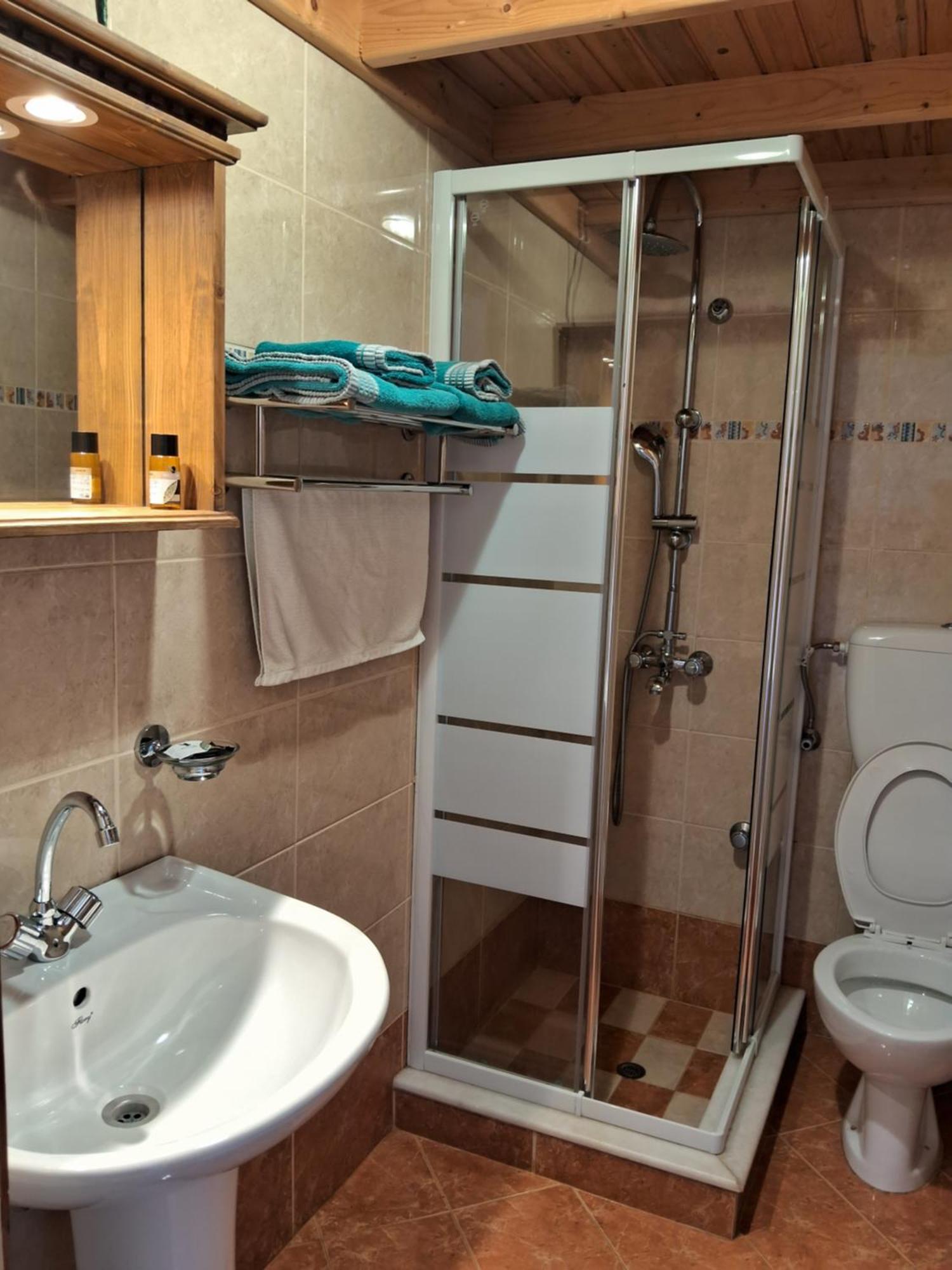 Anemos Guest House Karpathos Olympos  ภายนอก รูปภาพ
