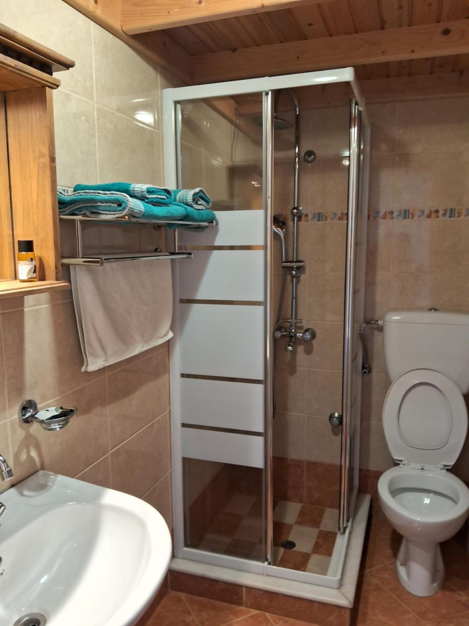 Anemos Guest House Karpathos Olympos  ภายนอก รูปภาพ